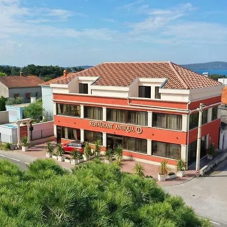 Antiqua Rooms1 Guest house Bibinje