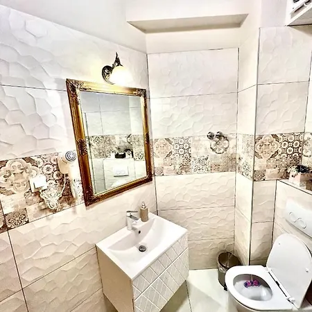 Antiqua Rooms1